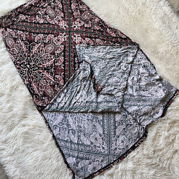 Charlotte Russe Boho Aztec Skirt With Side Slits Size 2X - Picture 3 of 5